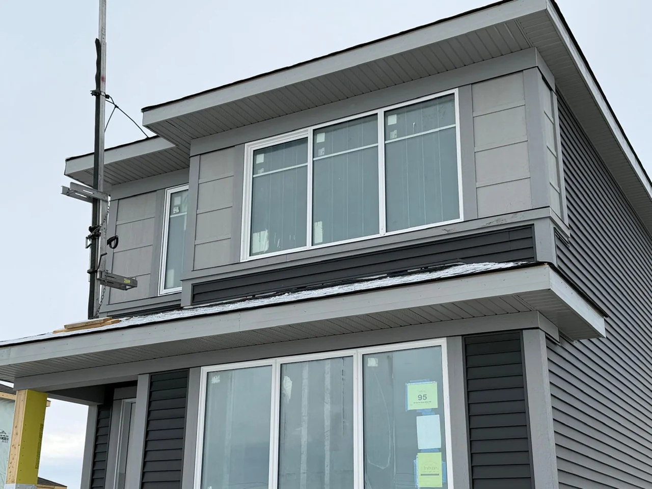 Exterior roofline and finishing details
